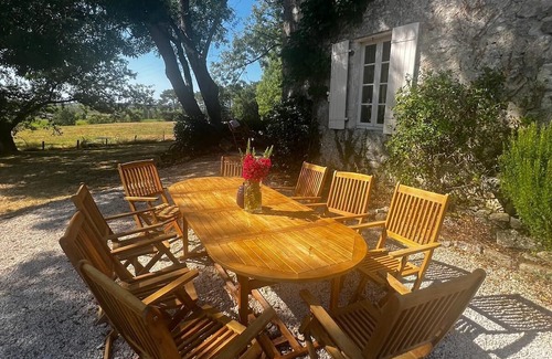 Gageac-et-Rouillac Chalet De Esquí | Large house with pool sleeping up to 10 people in Gageac.