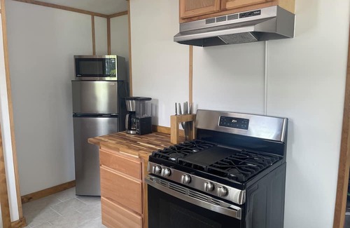 Baldwinsville Casa | Charming 3-bedroom house in wonderful Baldwinsville with WiFi