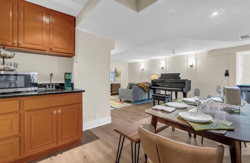 Overland Park Apartamento | Piano Suite