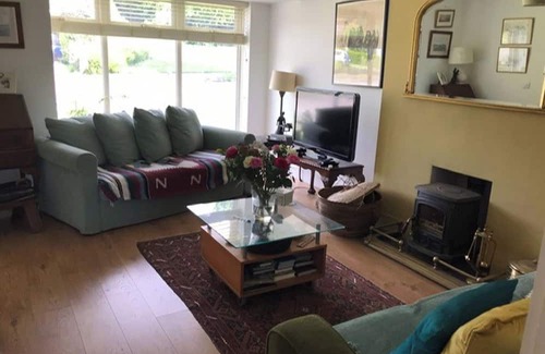 Dublin Casa | Coastal Hideaway - Sleeps 4 & Free Parking