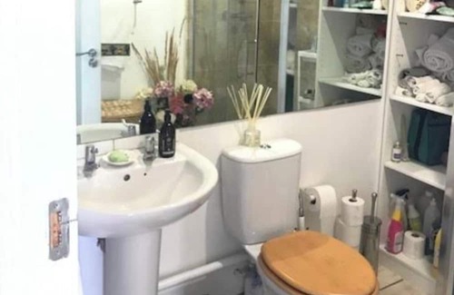 Dublin Casa | Coastal Hideaway - Sleeps 4 & Free Parking