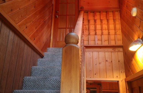 Lake Cowichan Apartamento | Cozy studio with WiFi and AC in charming Lake Cowichan.