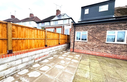 Quinton Casa | Stylish Stay In Birmingham