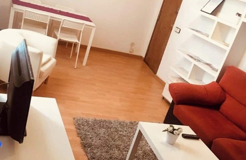 Carabanchel Apartamento | Large Flat Downtown Madrid 2