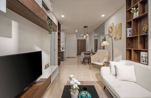 Son Tra Apartamento | Monarchy Apartment 2BR/80m2 Han River View