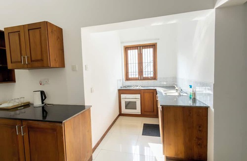 Kandy Apartamento | Charming 2-bedroom apartment with AC, WiFi - 10mins Walk to Kandy Lake & Temple