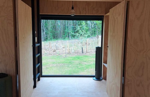 Sainte-Foy-de-Longas Chalet De Esquí | Charming chalet in Sainte-Foy-de-Longas nestled in a private woodland forest
