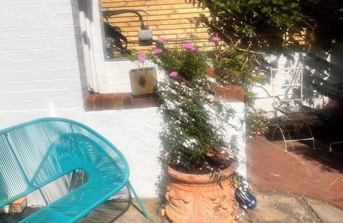 Redcliffe Cabaña | Perfect little house in Chelsea
