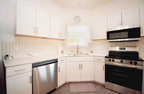 Gonzales Casa | 4/2 NEW COZY HOME in the heart of Gonzales, La.