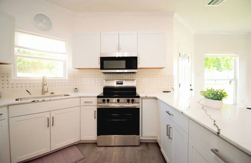 Gonzales Casa | 4/2 NEW COZY HOME in the heart of Gonzales, La.