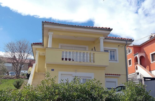 Buzdohanj Apartamento | Comfortable apartment for rent, perfect for up to 4 guests