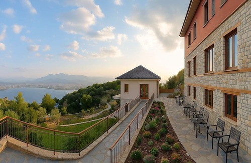 Ligiades Condominio | Stylish Suite at Arktos Hotel | Ideal for Couples