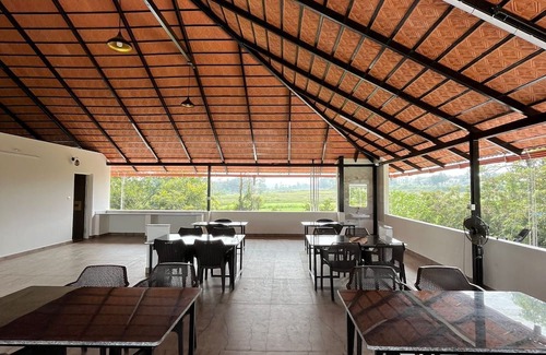 Vastare Casa | Cozy house in fabulous Chikkamagaluru with AC, WiFi