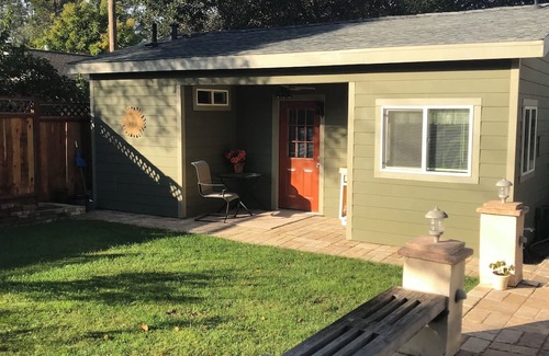 Napa Apartamento | Bottle Rock Cozy studio in charming Napa 15-17 minutes walking to venue.