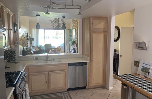 La Quinta Condominio | La Quinta Fairway View Retreat PGA West Condo Pool, Spa, BBQ, 2 King Beds