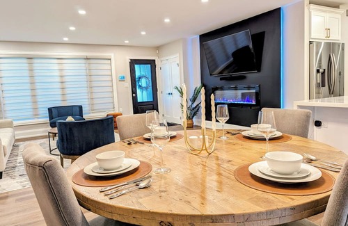Niagara Falls Casa | Relax in Nature| SwimSpa + Fire Pit| Niagara Falls