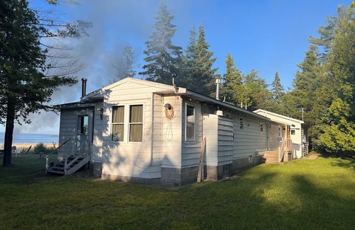 Carp Lake Casa | Private and secluded lakefront 15 minutes from Mackinaw City - Carp Lake
