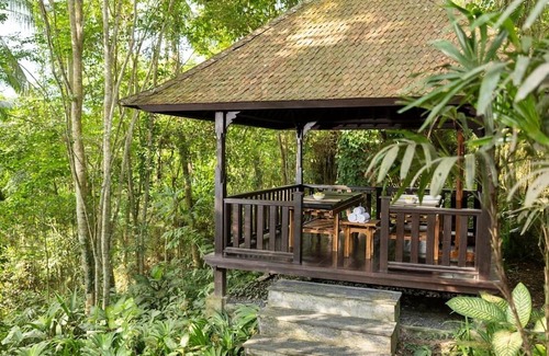 Melayang Villa | Jungle View, 3 Bedroom Villa in Ubud with Gazebo
