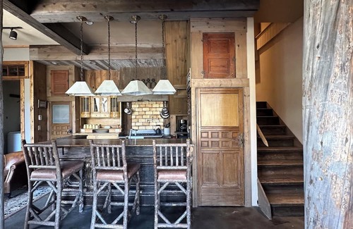 Gardiner Casa | Gallery Guest House