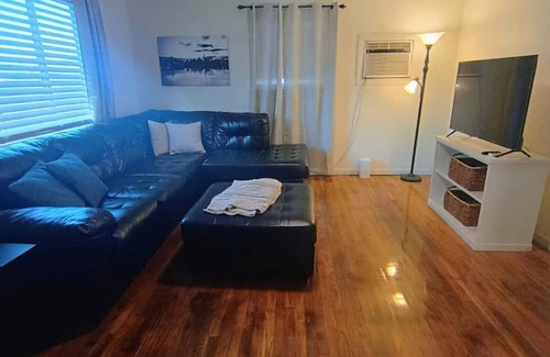 Blytheville Casa | Clean & Cozy 3-bedroom house in great neighborhood of Blytheville with AC, WiFi