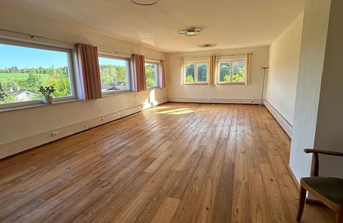Flammersfeld Casa | 2-bed room Walnut with bathroom "on suite" - Guest and seminar house Mensch und