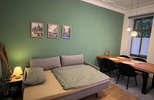 Reudnitz-Thonberg Apartamento | Modern and barrier-free apartment at Lene-Voigt-Park "Stuck and Style Reudnitz"