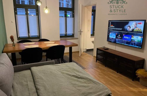 Reudnitz-Thonberg Apartamento | Modern and barrier-free apartment at Lene-Voigt-Park "Stuck and Style Reudnitz"