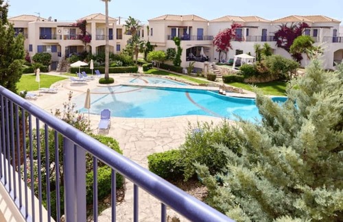 Maleme Villa | Cassiopeia 5 Bedroom Villa on beach with pool