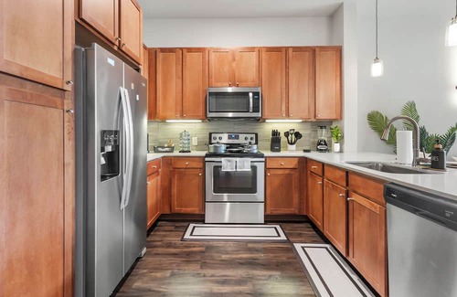 Central Business District Apartamento | Downtown Houston Modern Elegant Loft with Free Parking/WiFi/Skyview/Pool