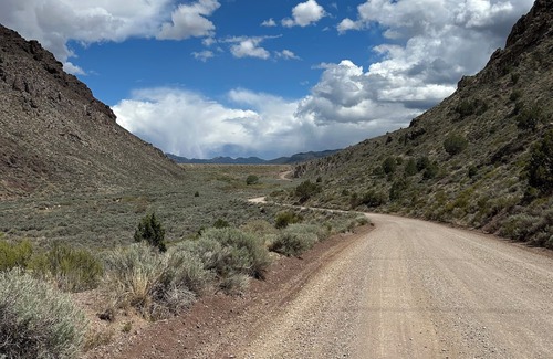 Beryl Junction Alquiler De RV | Welcoming campground in Beryl for a peaceful getaway Spot 11