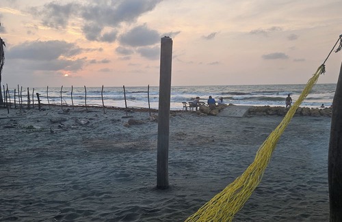 San Bernardo del Viento Casa | "Mi Terruño" Where Time Slows and the Sea Speaks 2 bedroom bungalow on the beach