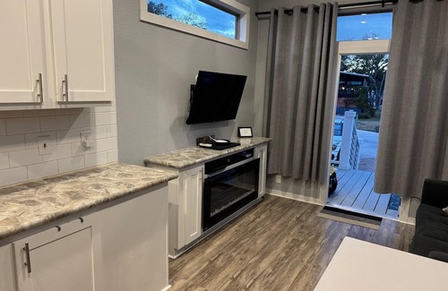 Austin Cabina | Cozy cabin in charming Austin with WiFi, AC