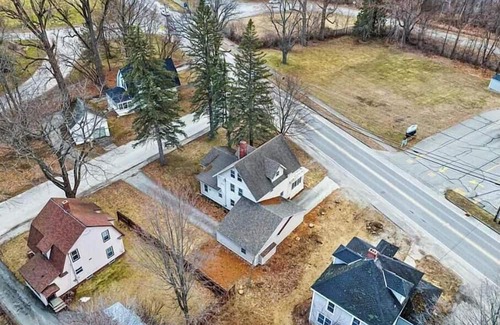 Waterville Casa | Charming 4-bedroom house with AC, WiFi in awesome Winslow