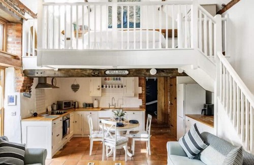 Langham Casa | A beautiful barn conversion in the charming village of Langham