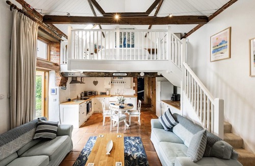 Langham Casa | A beautiful barn conversion in the charming village of Langham
