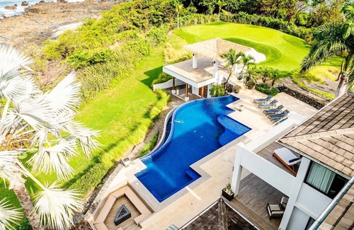 Playa Langosta Villa | Experience Luxury at Guanacaste Province 1000