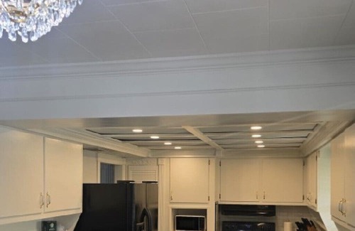 Long Beach Casa | Azalea Beach Retreat- Your Coastal home away from home. Beach is within blocks!