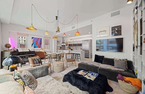 Financial District Condominio | Fulton Place by Rove Travel | 2BR Condo w/Balcony