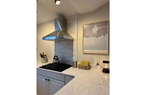Harrisville Casa | Harbor House Lake Front Home