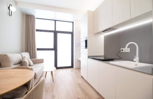 Aiora Apartamento | Maritim 2 by Concept Flats