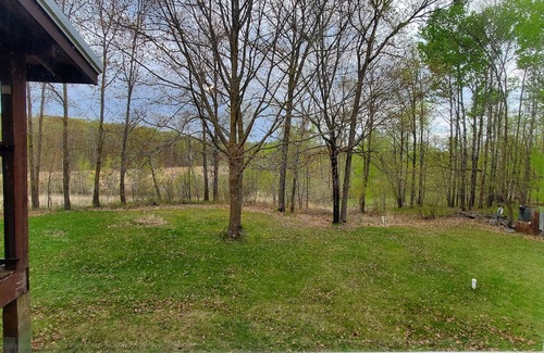 Osage Cabina | Simple log cabin ready for boats, horses, and you!