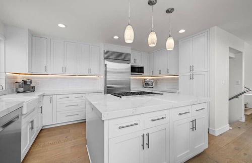Gas Lamp Section Casa | Stunning 4 story Manhattan Beach Sand Section Home