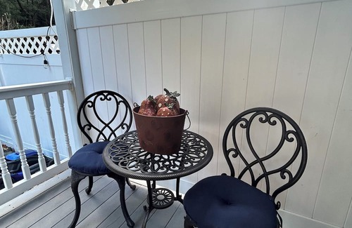 Ashfield Apartamento | Switzerland Dream, Cozy Room in Downtown Jim Thorpe, Walk to everything!
