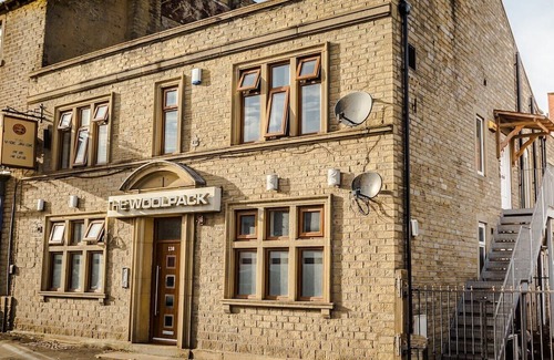Huddersfield Casa | WoolPack Huddersfield Inn