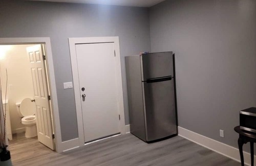 Mojave Apartamento | Beautiful Mother in Law Unit suit w/ Parking & Wifi