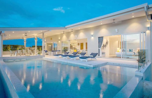 Moo 5 Villa | Premium Penthouse 8 Ocean Views Fabulous Sunsets Infinity Pool Games Room Gym