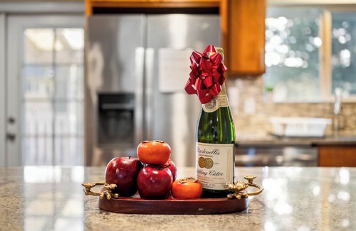 Renton Casa | Spacious 4-bedroom house with WiFi in peaceful Renton