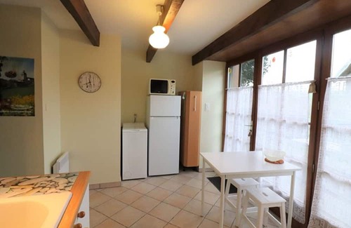 Mourjou Cabaña | Charming house with garden, 2 bedrooms, pets allowed, in Mourjou
