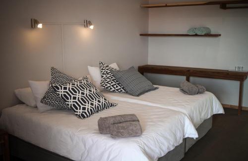 Voigtland Cabina | Sweet Thorn Retreat Airport Lodge