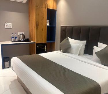 Dausa Casa | Pinky Hotel